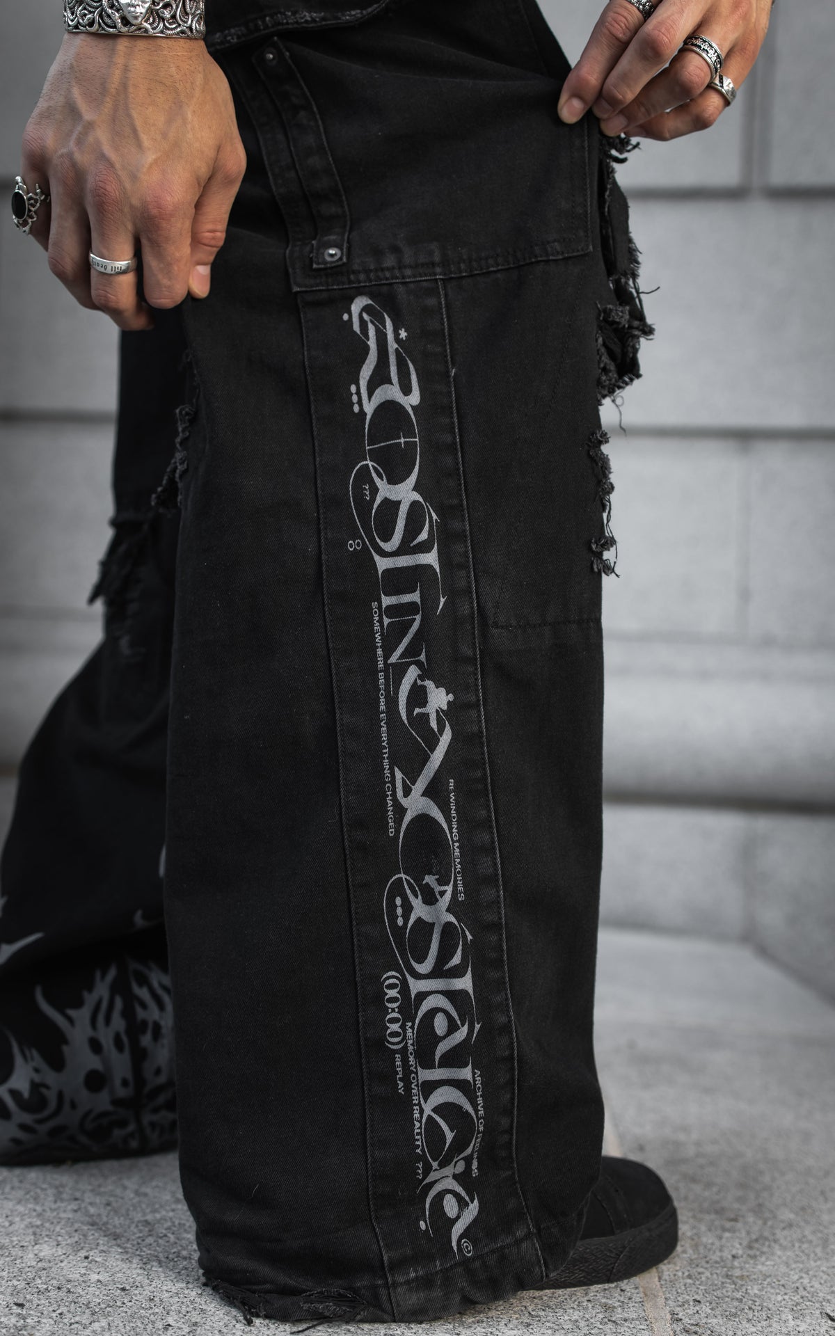 LOST IN NOSTALGIA :: FUTR.DENIM_001 // DISTRESSED WIDE LEG JEANS