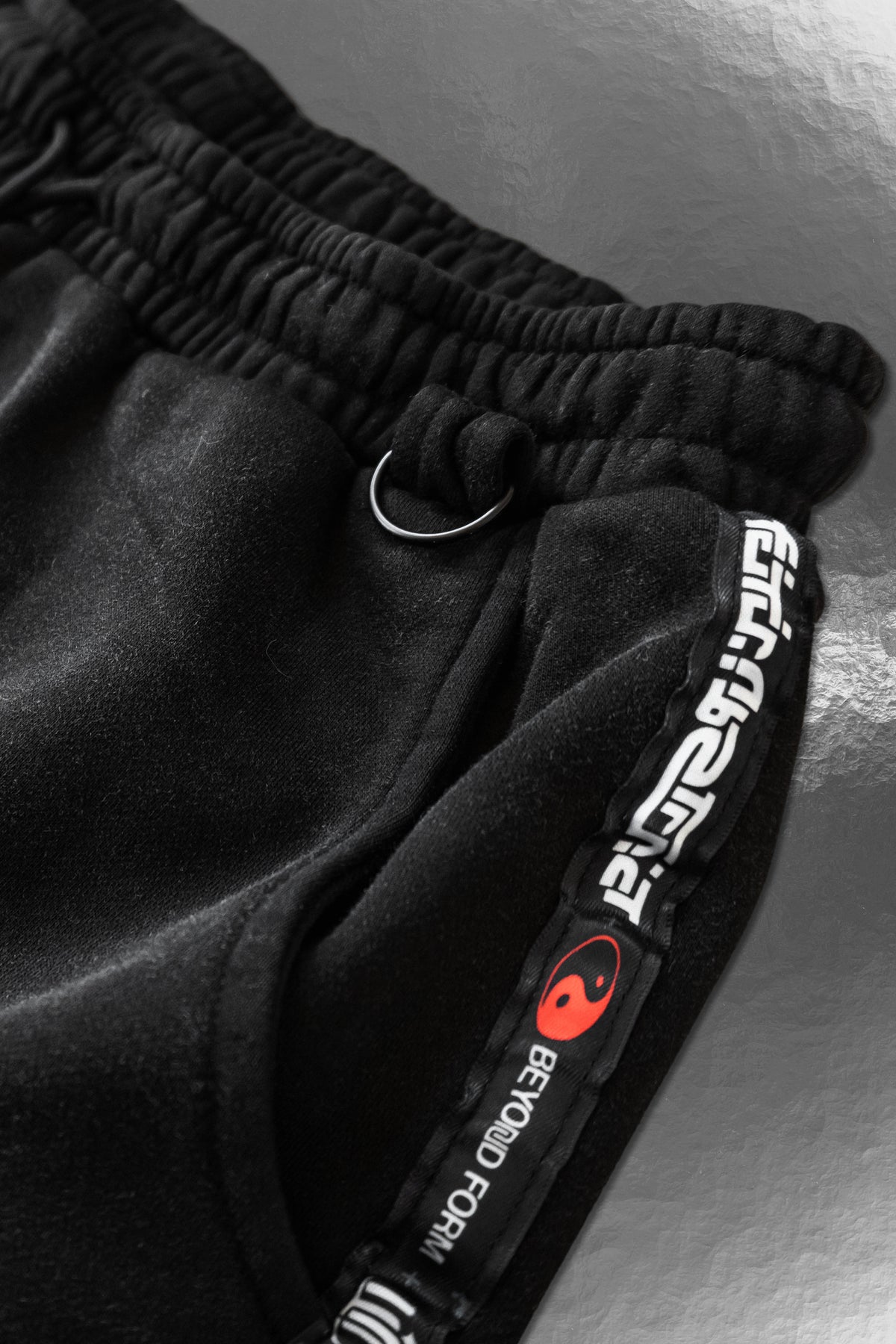 BEYOND_FORM [V1] :: ACIDWASH.SHORTS // above-knee fit 340GSM - Gallery image 4