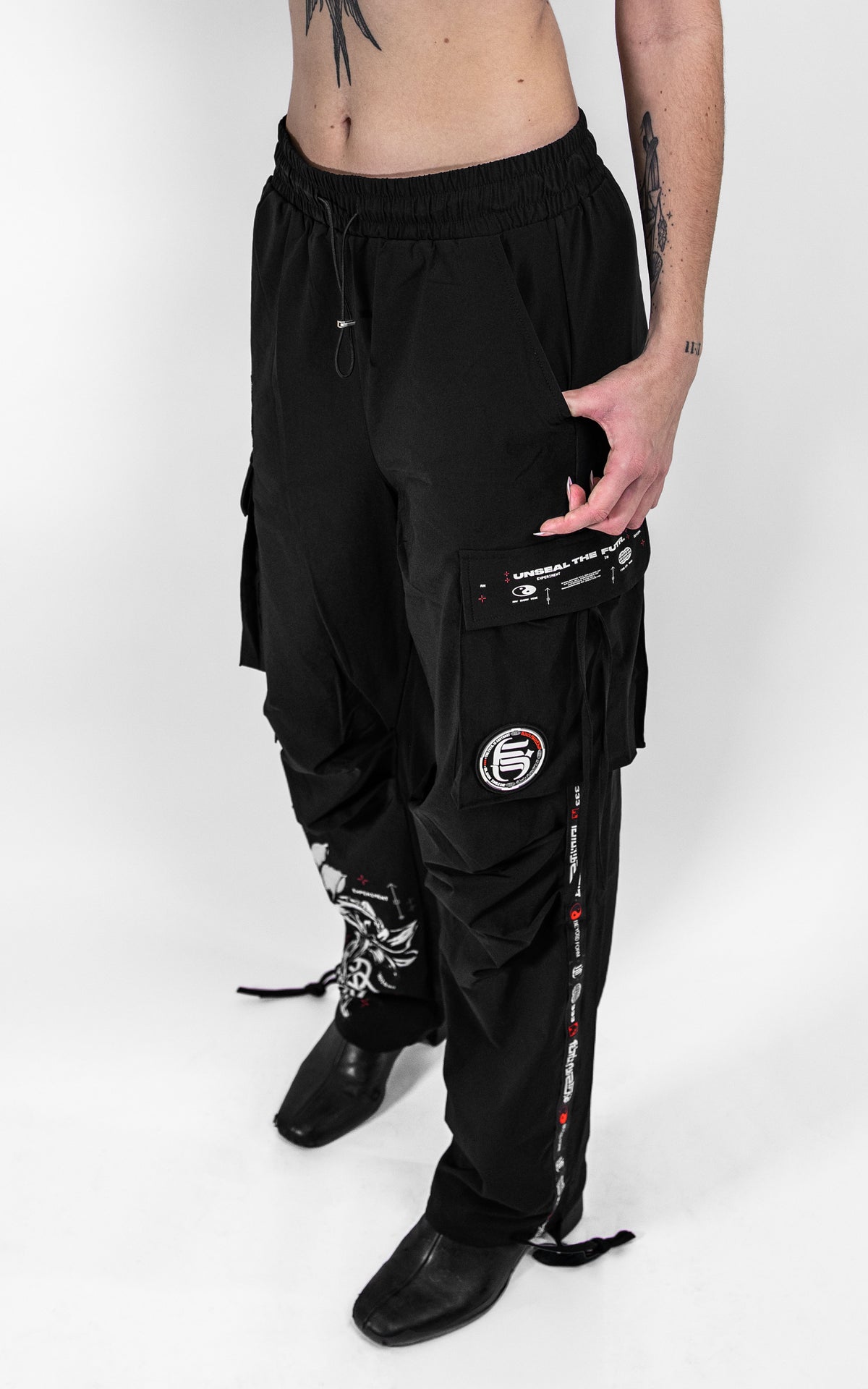 SHIPS 12.24 :: FORMLESS FLOW [V1] :: FEMME.CARGOS // 150GSM