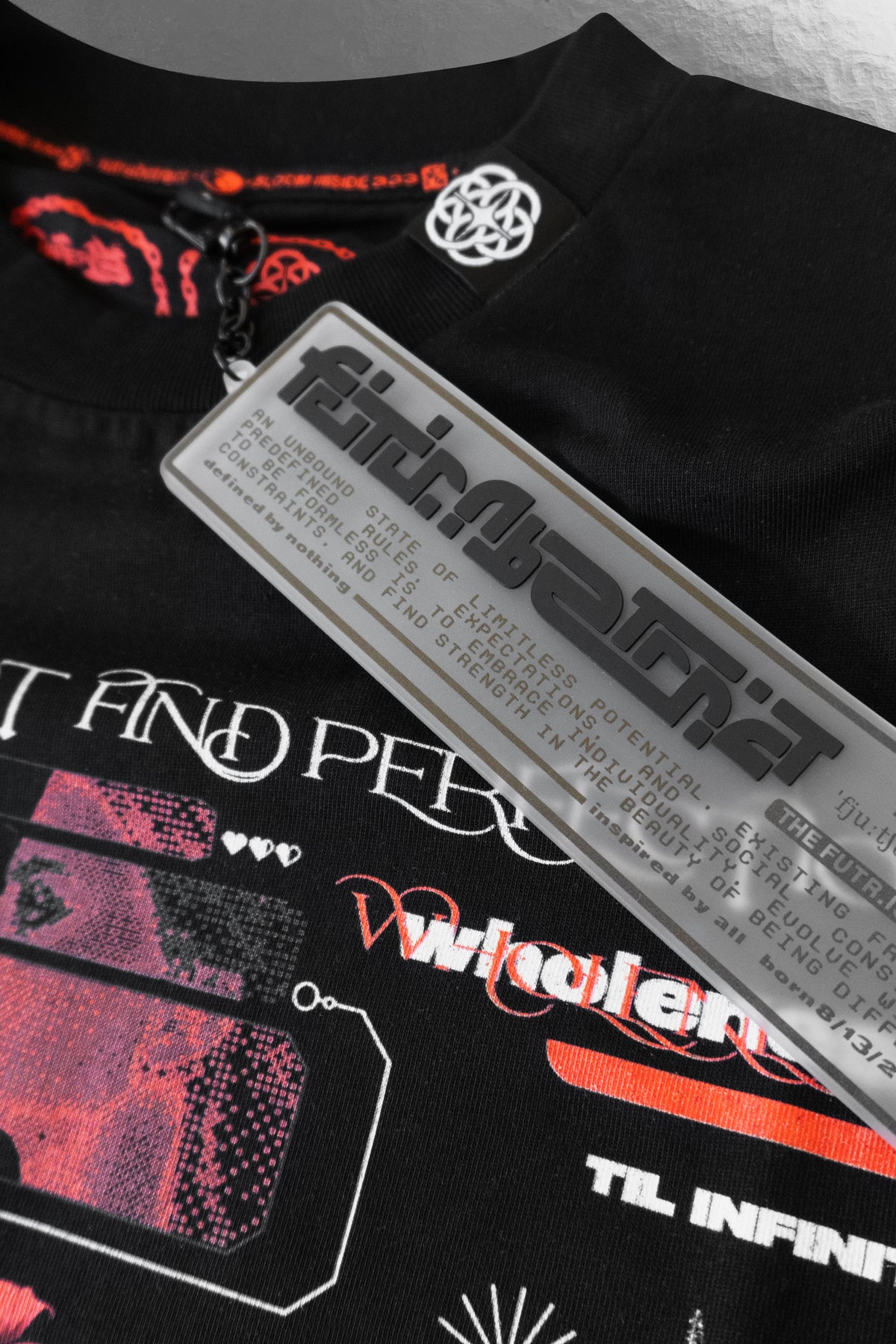 TIL_INFINITY V2 :: BLK TEE // 260gsm - Gallery image 3